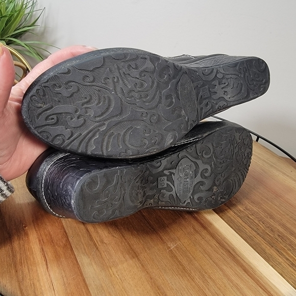 L'Artiste by Spring Step Scribble Slip- On Clogs Size 39 - Picture 11 of 13